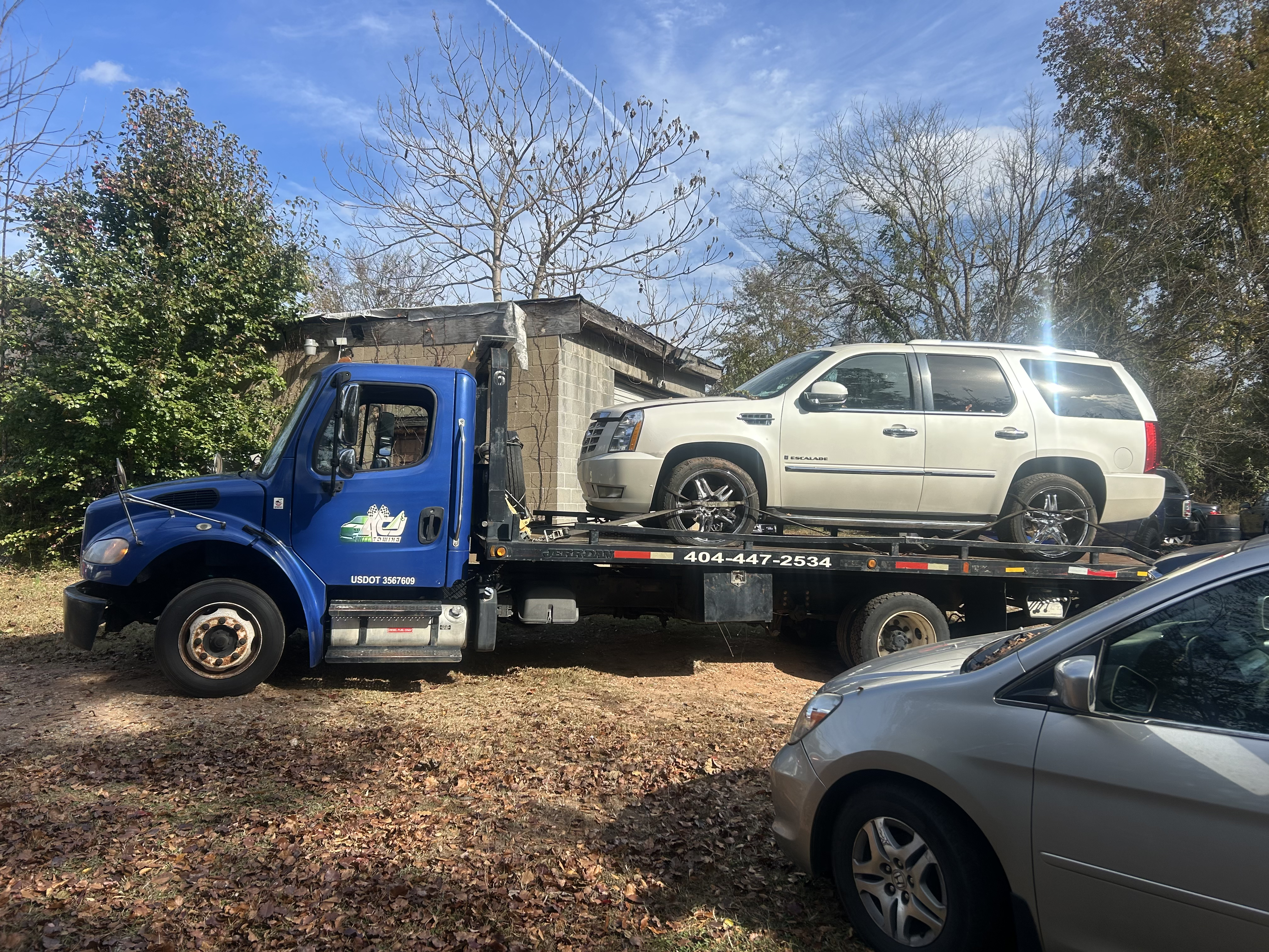 ACJ Towing vehicle transport service